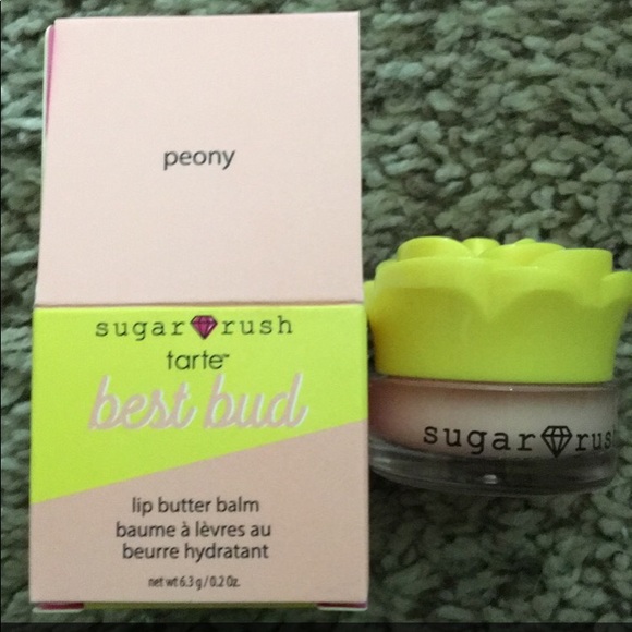 Lip products - Picture 3 of 3